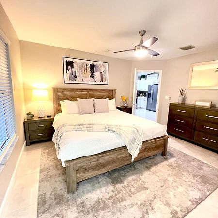 Spacious Home Near Downtown & The Beach 德尔雷比奇 外观 照片